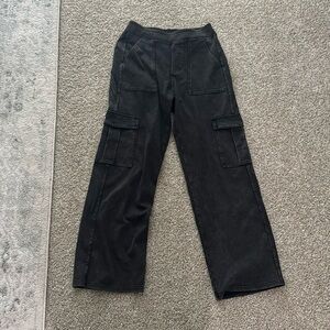 HALARA stretchy knit cargo jean - small